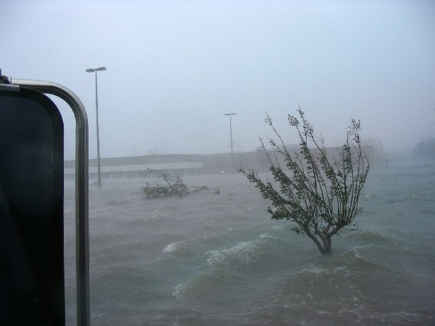 Hurricane Katrina_Keesler_Commissary.jpg